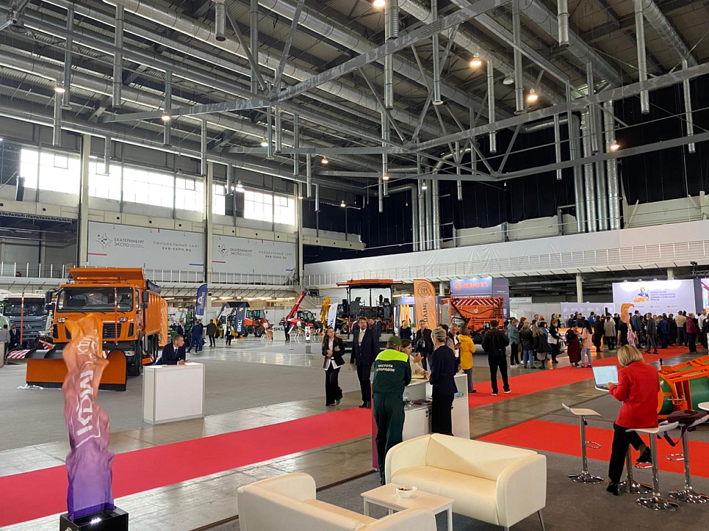 Выставка «А8 Машины России» 2025